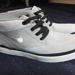 Nike SB Mid Top Gray, Size 10.5 NEW